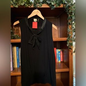 Ecru Women Black Sleeveless Top.